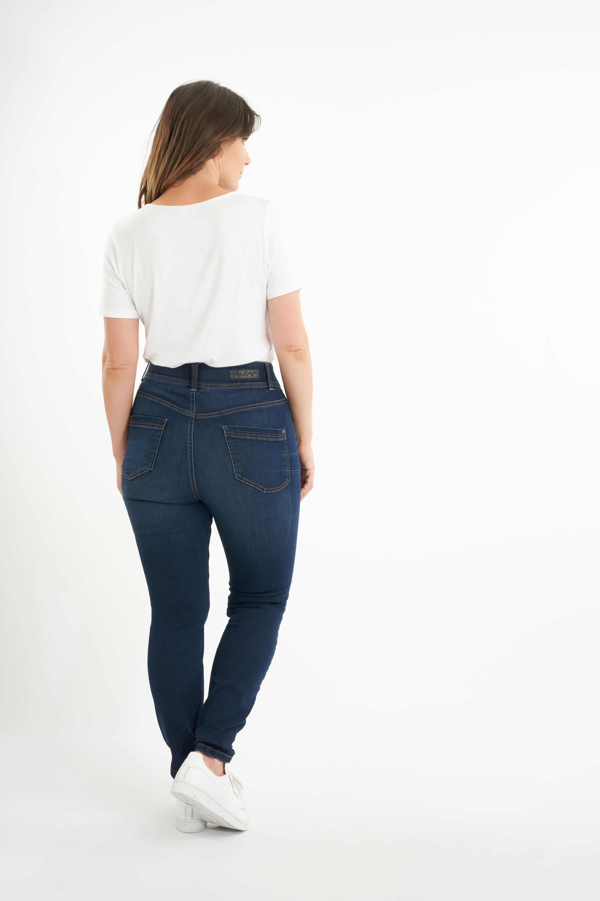 Magic Simplicity Sculpts Jeans image number null